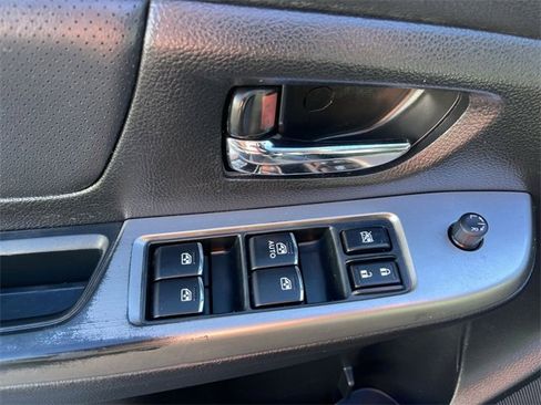 Used 2015 Subaru Crosstrek 2.0i Limited image 13