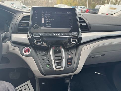 Used 2023 Honda Odyssey EX-L image 18