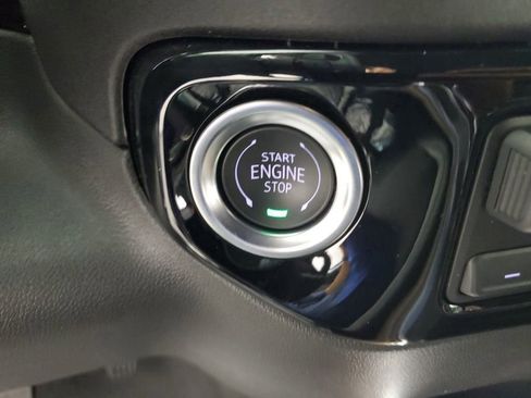 New 2025 Chevrolet Silverado 1500 LT image 19