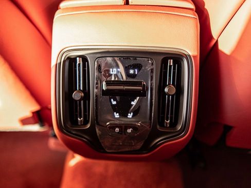 New 2026 Aston Martin DBX 707 image 35