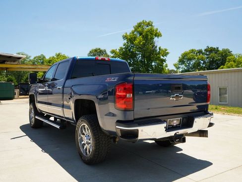 Used 2015 Chevrolet Silverado 2500 LTZ w/ Duramax Plus Package AWD/4WD image 4