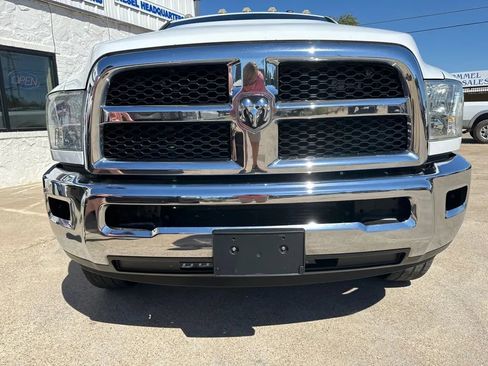 Used 2014 RAM 3500 Tradesman w/ Chrome Appearance Group image 5