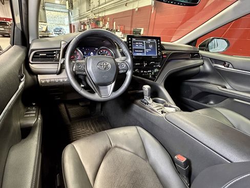 Used 2021 Toyota Camry XSE AWD/4WD image 21