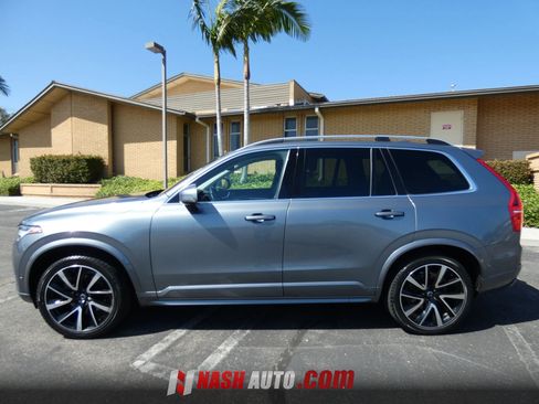 Used 2019 Volvo XC90 T6 Momentum w/ Advanced Package AWD/4WD image 12