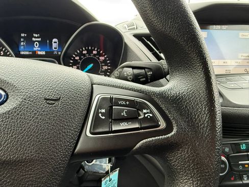 Used 2018 Ford Escape SE w/ SE Sync 3 Package AWD/4WD image 28