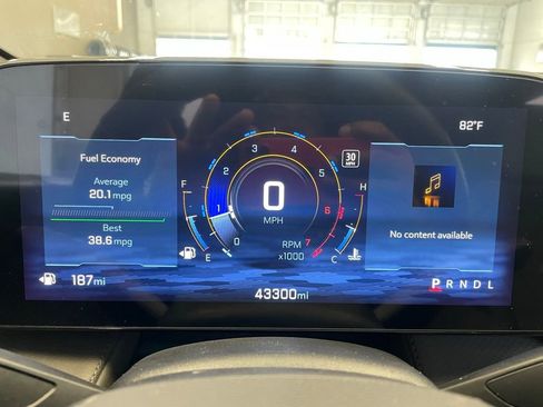 Used 2025 Chevrolet Equinox LT w/ Convenience Package II image 7