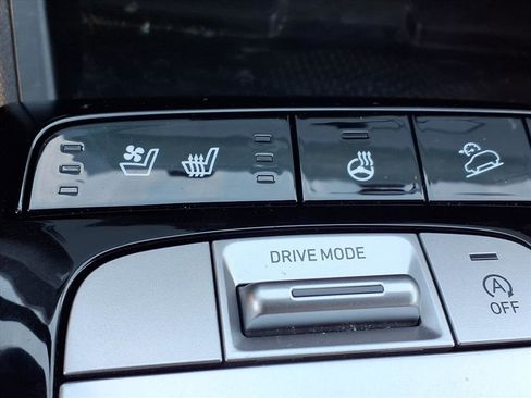 Used 2022 Hyundai Tucson Limited image 11