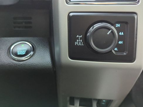 Used 2018 Ford F150 Lariat w/ Equipment Group 502A Luxury image 21