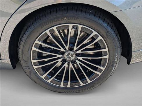 New 2026 Mercedes-Benz S 580e 4MATIC Sedan image 10
