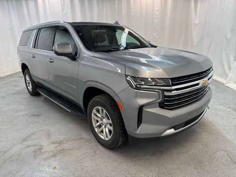 Certified 2023 Chevrolet Suburban LT image 8