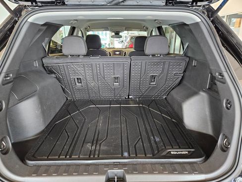 Used 2023 Chevrolet Equinox LT w/ LPO, Floor Liner Package image 30