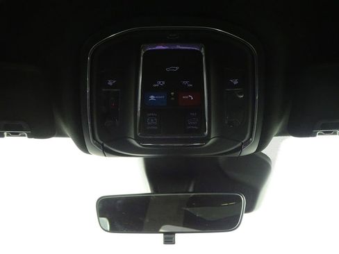 New 2025 Jeep Grand Cherokee Altitude image 29