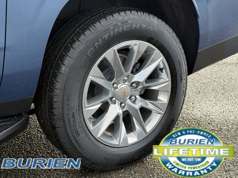 New 2026 Chevrolet Suburban Premier image 40