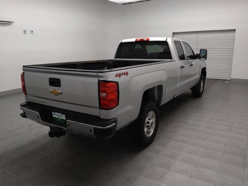Used 2019 Chevrolet Silverado 2500 W/T w/ WT Convenience Package AWD/4WD image 9