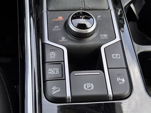 Used 2023 Kia Sorento SX AWD/4WD image 19