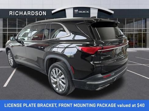 Used 2025 Buick Enclave Preferred AWD/4WD image 4