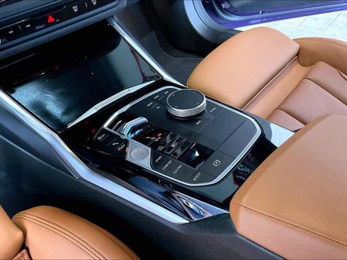 Used 2024 BMW 230i Coupe w/ M Sport Package RWD image 11