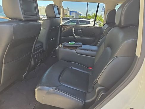 Used 2017 INFINITI QX80 2WD w/ Driver Assistance Package image 9