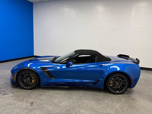 Used 2016 Chevrolet Corvette Z06 w/ 3LZ Preferred Equipment Group RWD image 6