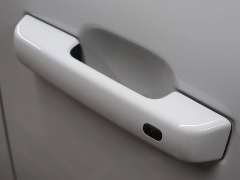 Used 2023 Ford F150 Lariat w/ Equipment Group 502A High image 10