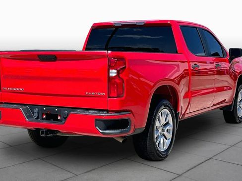 Used 2020 Chevrolet Silverado 1500 Custom w/ Custom Value Package RWD image 13
