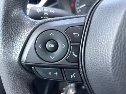 Used 2022 Toyota Corolla LE FWD image 23