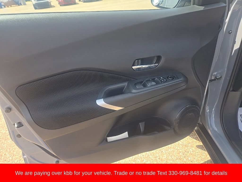 Used 2023 Nissan Kicks SV FWD image 10