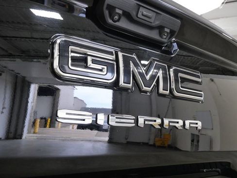 Used 2023 GMC Sierra 1500 Elevation AWD/4WD image 9