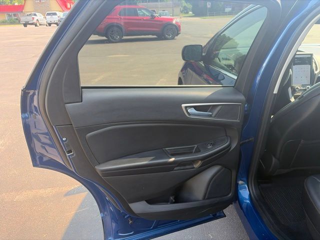 Used 2023 Ford Edge SEL AWD/4WD image 19
