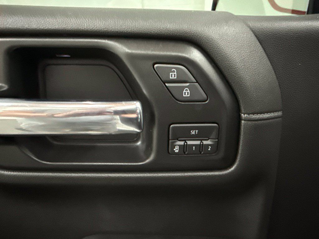 Used 2020 GMC Sierra 1500 Denali w/ Denali Ultimate Package AWD/4WD image 13