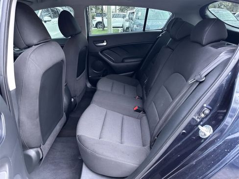 Used 2018 Kia Forte LX image 15