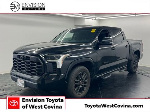 Used 2022 Toyota Tundra SR5 w/ TRD Sport Package AWD/4WD image 1