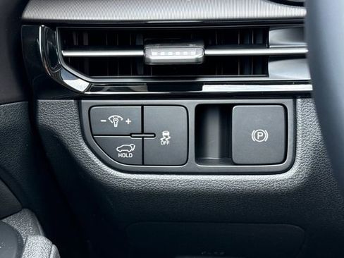 New 2026 Kia Sportage EX FWD image 32