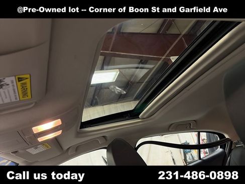 Used 2015 MAZDA MAZDA3 i Touring w/ Technology Package image 13