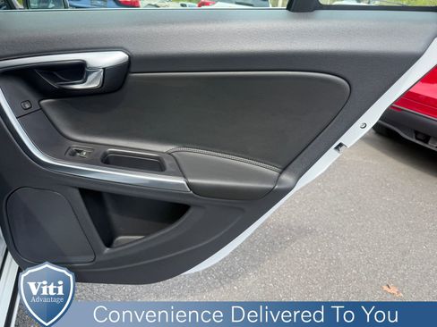 Used 2016 Volvo V60 T5 Premier AWD/4WD image 25