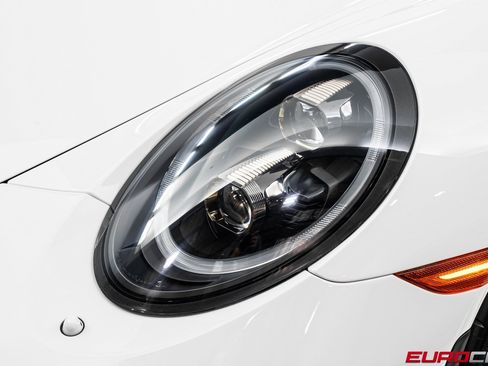 Used 2018 Porsche 911 GT3 image 12