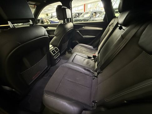 Used 2019 Audi SQ5 Premium Plus w/ Premium Plus Package image 17
