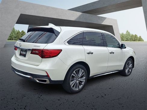 Used 2017 Acura MDX FWD w/ Technology Package image 4