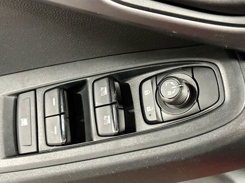 Used 2024 Subaru Impreza 2.0i AWD/4WD image 17