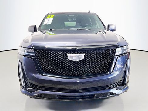 Used 2023 Cadillac Escalade ESV Sport w/ LPO, ONYX Package image 10