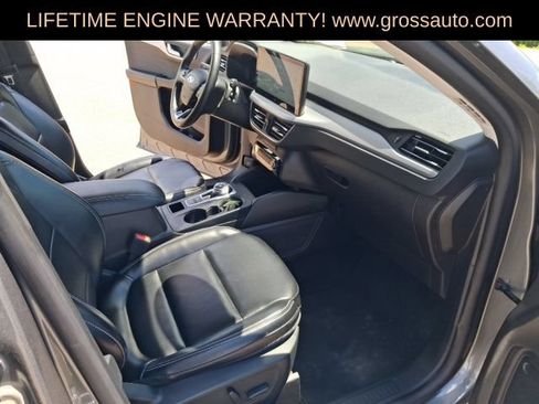 Used 2024 Ford Escape Platinum AWD/4WD image 32
