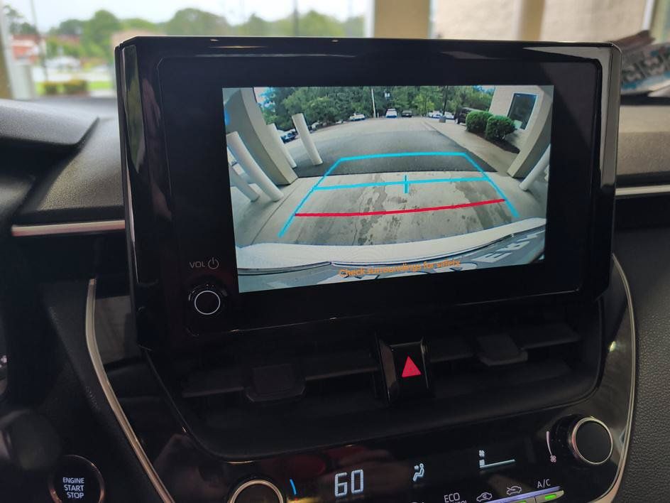 Used 2023 Toyota Corolla LE w/ LE Convenience Package FWD image 23