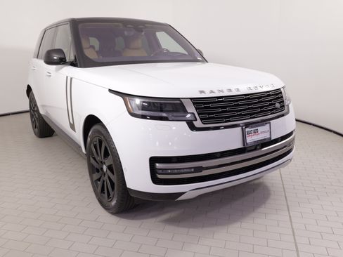 Used 2023 Land Rover Range Rover SE AWD/4WD image 6
