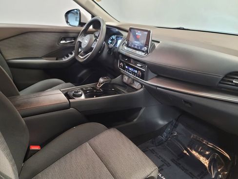 Certified 2023 Nissan Rogue SV image 22