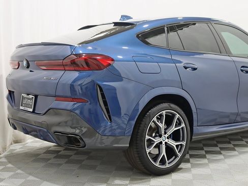 Used 2022 BMW X6 xDrive40i w/ M Sport Package image 10