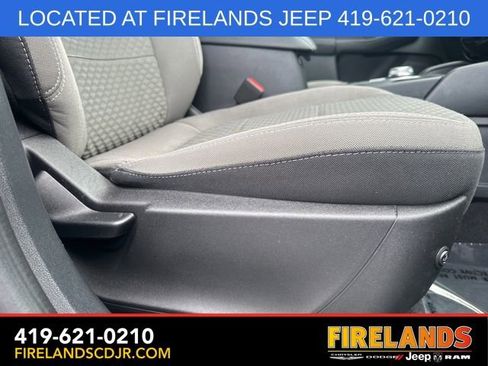 Used 2022 Ford Escape SE image 13