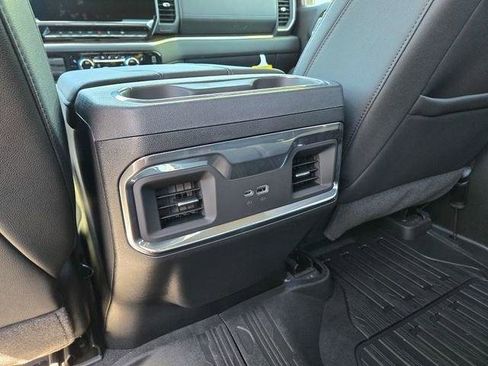 New 2026 GMC Sierra 1500 Elevation w/ Elevation Premium Package AWD/4WD image 9
