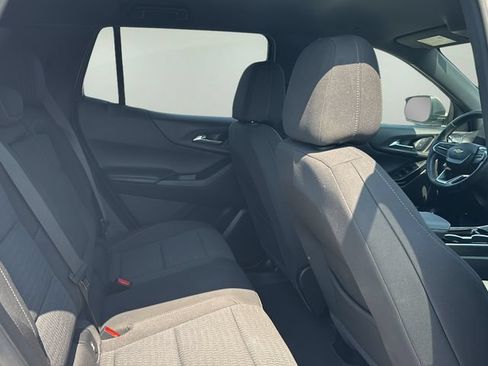 Used 2025 Chevrolet Equinox LT AWD/4WD image 12