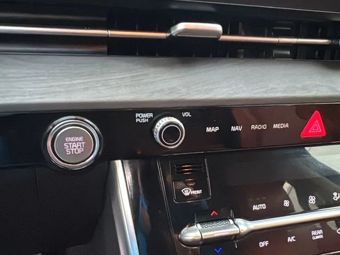 Used 2023 Kia Carnival SX FWD image 20