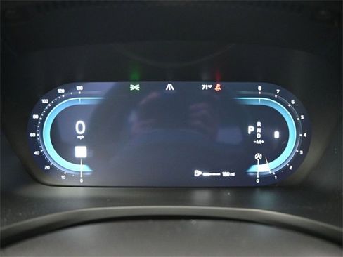 Used 2023 Volvo S60 B5 Plus image 26